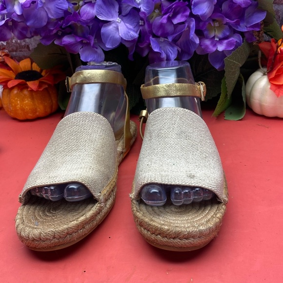 Tory Burch shoes SZ 7.5 - Picture 1 of 7